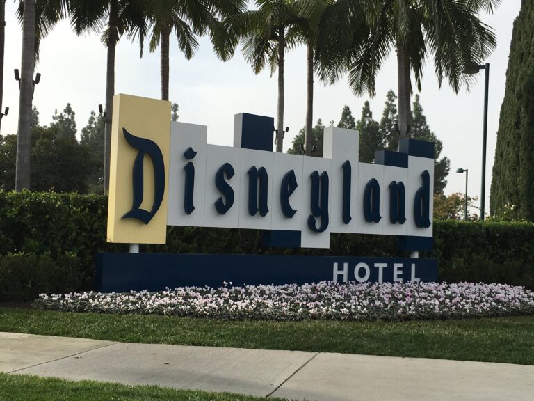 20 Coolest Kid-Friendly Hotels in California Disneyland Hotel California